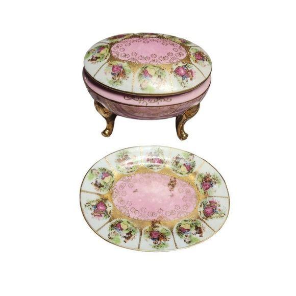 Royal Halsey Very‎ Fine Gold Trim Plate & Trinket Box Courting Couple Pink White - Picture 1 of 12